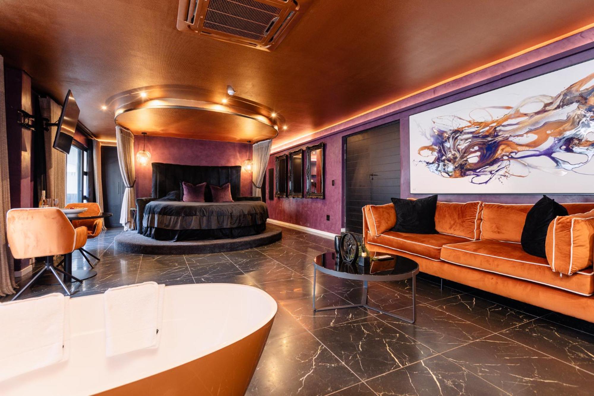 Mint Hotel 84 On Katherine Йоханнесбург Экстерьер фото