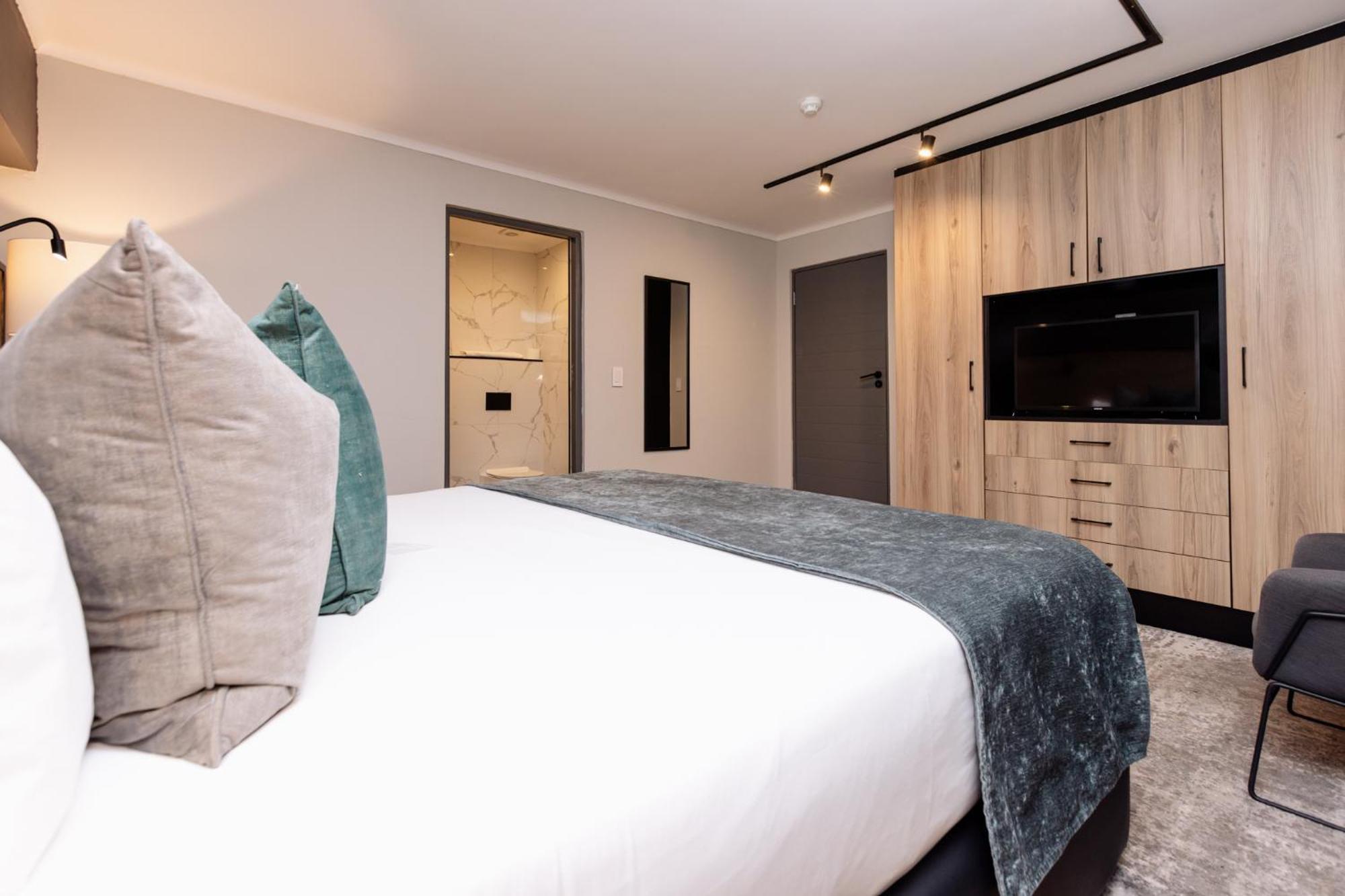 Mint Hotel 84 On Katherine Йоханнесбург Экстерьер фото