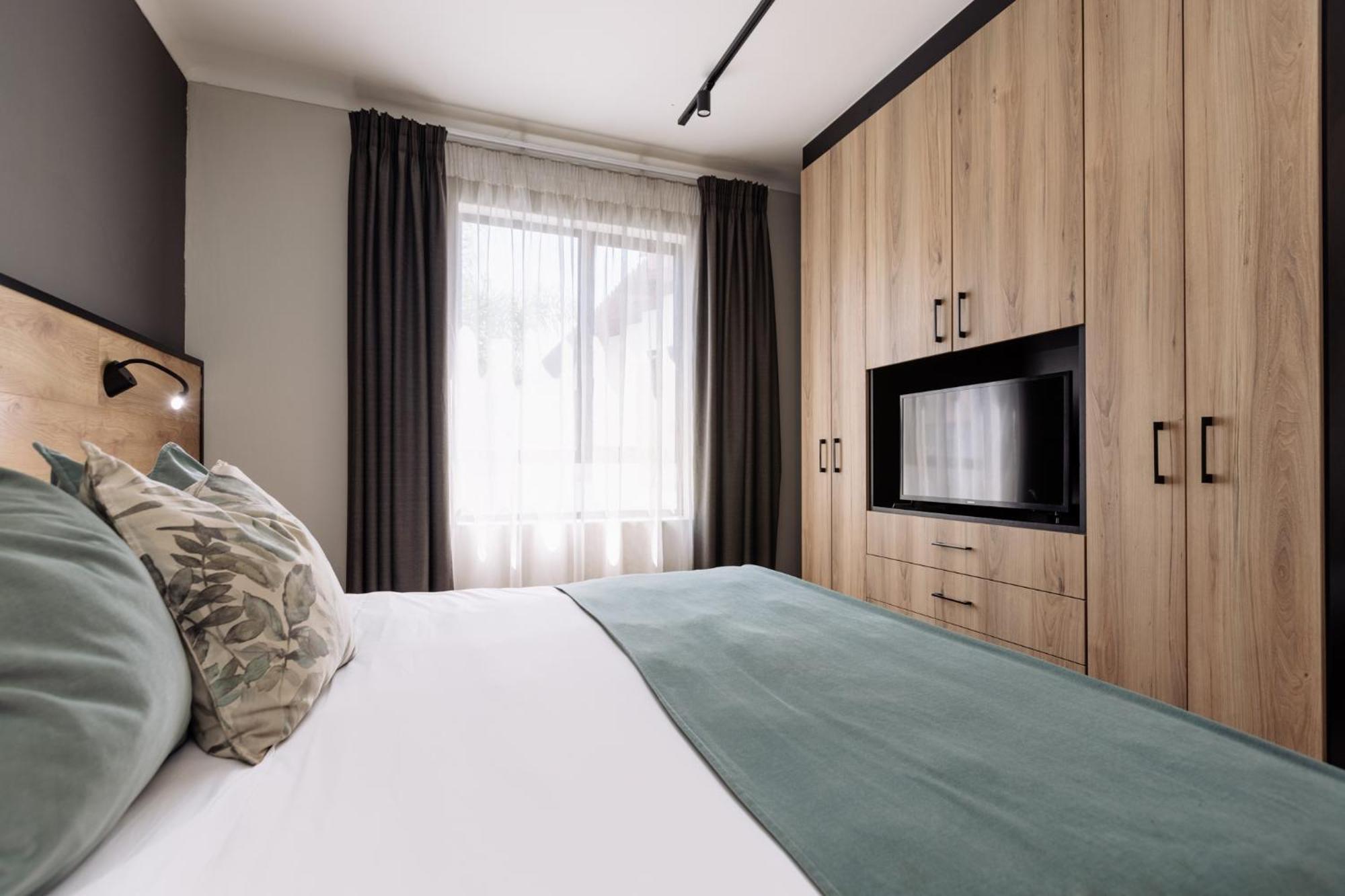 Mint Hotel 84 On Katherine Йоханнесбург Экстерьер фото