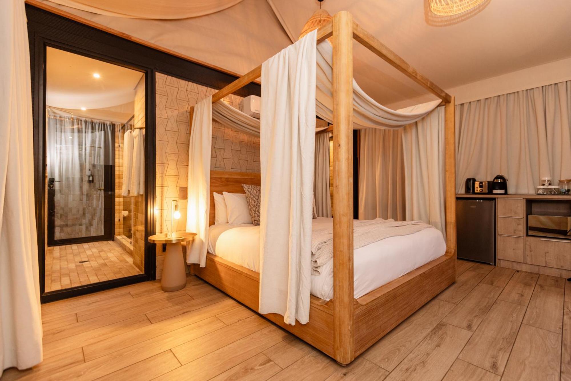 Mint Hotel 84 On Katherine Йоханнесбург Экстерьер фото